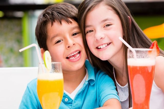 Biểu hiện cho thấy trẻ đang uống quá nhiều đồ ngọt